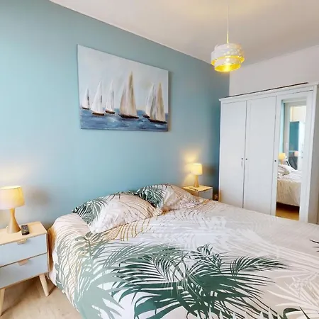 Panoramic View Face *